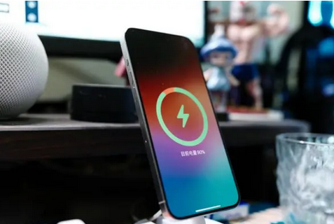 临西苹果15换屏服务分享用什么充电器给iPhone15充电更好 