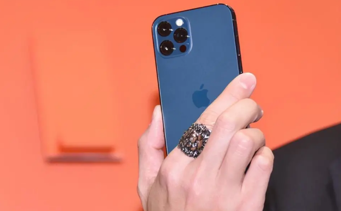 临西苹果手机维修分享iPhone12系列重启方法教程 